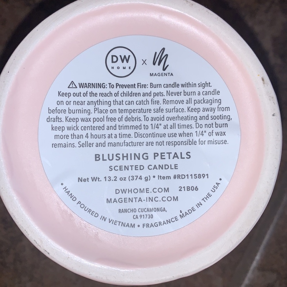 Rae Dunn “Best Mama” Candle with lid - Picture 4 of 4